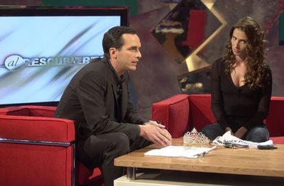 The Antena 3 show Al descubierto, in which the journalist Gema Garc&iacute;a Marcos (r) posed as a Miss Spain contestant.