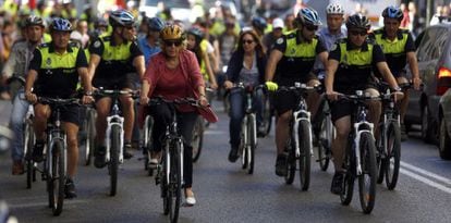 Madrid Mayor Manuela Carmena rides a bike on European Mobility Day.