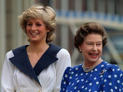 Diana of Wales and Elizabeth II at Clarence House, London, in August 1997.