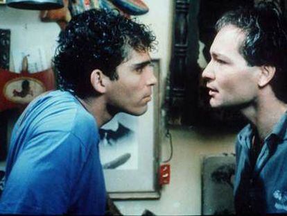 Vladimir Cruz (left) and Jorge Perugorría, in an image from 'Strawberry and Chocolate' (1993).