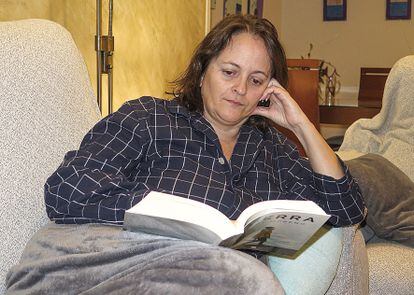 Sandra González, a long Covid sufferer, in her home in Granada.