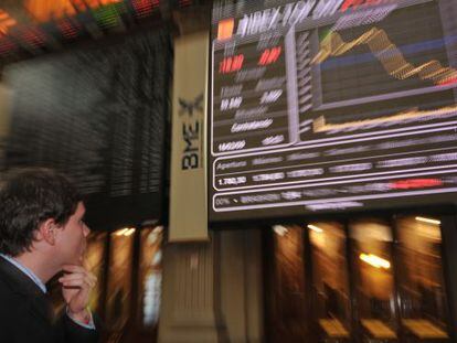 An investor at the Madrid stock market.