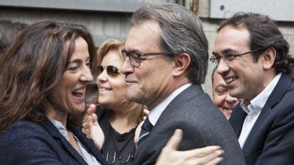 Catalan premier Artur Mas with fellow Convergència members on Sunday.