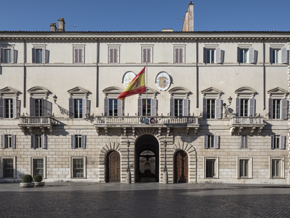 Main facade of the Spanish embassy to the Holy See.