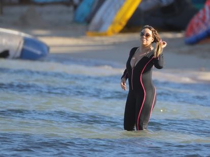Mariah Carey, dándose un baño en una playa de San Bartolomé, en 2019.