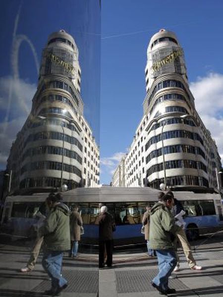 The Capitol building on Gran Vía, as featured in The Day of the Beast.
