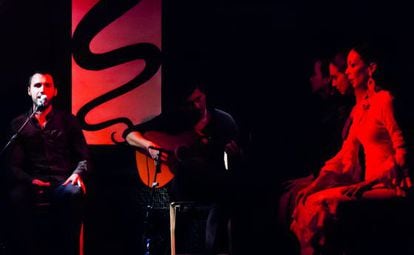 The stage at the El Juglar flamenco show.