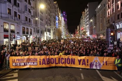 The International Women’s Day demonstration, which was not transinclusive, as it passes through Madrid’s Gran Vía on March 8.