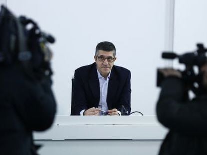 Patxi López at a meeting of the Socialist Party's executive committee on Monday.
