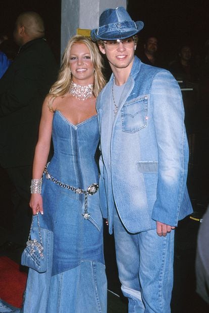 Britney Spears and Justin Timberlake, at the 2001 American Music Awards.