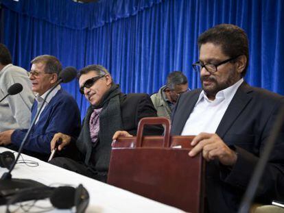 FARC members (l-r) Marco Le&oacute;n Carlaca, Ricardo Tellez and Iv&aacute;n M&aacute;rquez in Oslo.