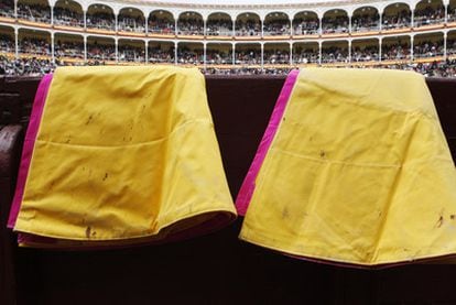 TVE broadcast its final bullfight on October 14, 2006 during the Virgin of the Pilar fiesta in Zaragoza.