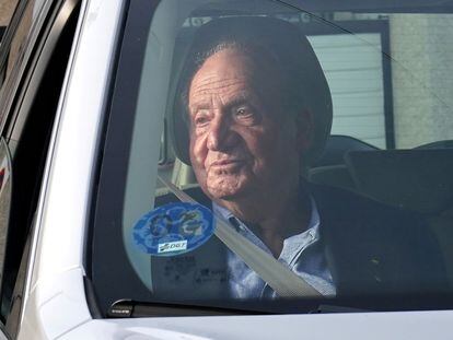 Juan Carlos arriving at a friend's house in Sanxenxo, Spain on Thursday evening.