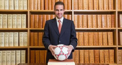 Former soccer player Borja Criado is now a public notary in Granada.