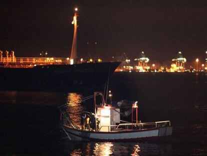 A Spanish fishing vessel in La L&iacute;nea de la Concepci&oacute;n&#039;s harbour this week.