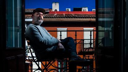 Comic book artist Sammy Harkham, in an apartment in the center of Madrid, last April.