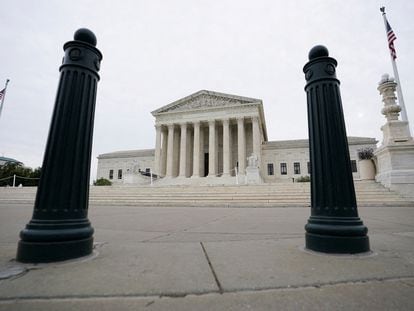 The U.S. Supreme Court building is seen in this file photo in Washington, U.S. September 30, 2022.