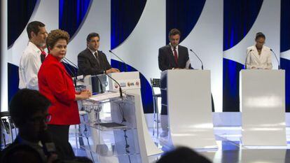 Dilma Rousseff (in red) and Marina Silva (in white) during the debate