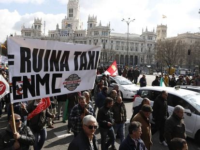 A Madrid taxi driver protest in 2016.