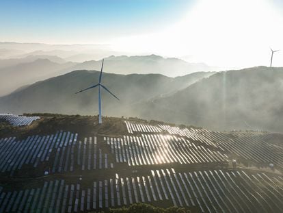 Wind turbines and photovoltaic solar panels in the Chinese province of Guizhou.