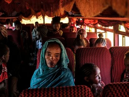 Displaced people from the Tigray region of Ethiopia, on their way to the Um Rakuba refugee camp in Sudan.