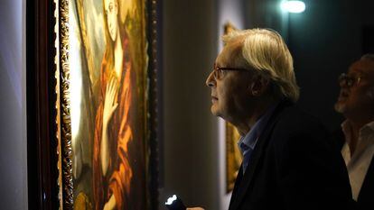 Vittorio Sgarbi attends a press preview of 'El Greco' at the Palazzo Reale in Milan on October 10, 2023.
