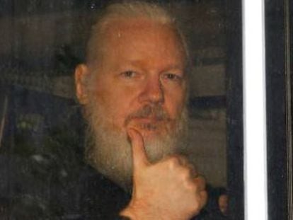 EL PAÍS has accessed recordings made of the group who tried to sell the WikiLeaks founder sensitive personal material from his stay at the Ecuadorian Embassy in London