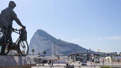 The border between Gibraltar and La Línea de la Concepción in Cádiz province.