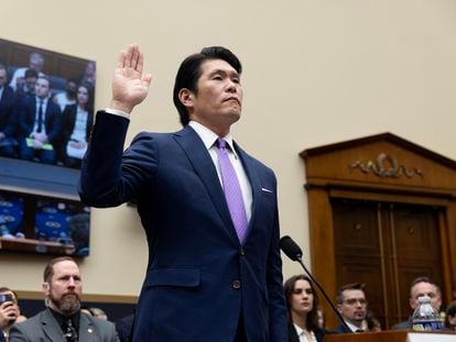Special counsel Robert Hur takes an oath prior to testifying before the House Judiciary Committee on Tuesday in Washington.