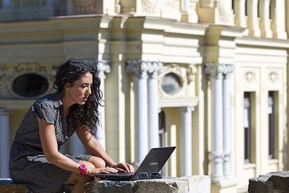 Málaga City hall has been offering free and open WIFI, something that has attracted the attention of the Telecommunications Market Commission.