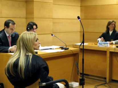 Murder-for-hire suspect &Aacute;urea V&aacute;zquez R&iacute;jos testifes before Spain&#039;s High Court in December. Her extradition to Puerto Rico was approved.