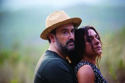 Javier C&aacute;mara and Candela Pe&ntilde;a in Isabel Coixet&rsquo;s Ayer no termina nunca, scheduled for release in Spain on April 26. 