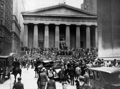 Federal Hall in downtown New York in the 1930s. 