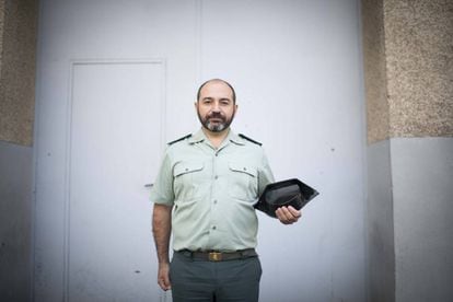 Civil Guard Commander Víctor Esteban.