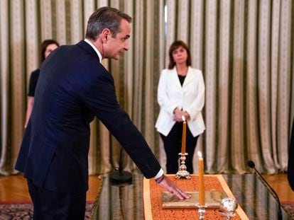 Greece's Prime Minister Kyriakos Mitsotakis takes the oath during a swearing in ceremony at the Presidential palace, in Athens, Greece, on June 26, 2023.