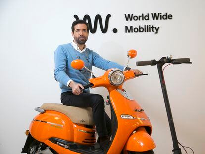 Emilio Mellado, founder of World Wide Mobility in his Madrid offices.