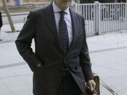 Former Caja Madrid chief Miguel Blesa arrives at court in January.