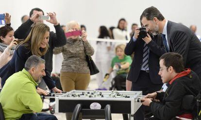 King Felipe and Queen Letizia visited a Toledo hospital on Tuesday.