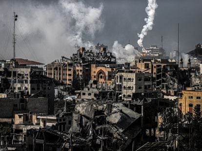 Smoke rises following an Israeli airstrike in Tel al-Hawa neighborhood, where buildings are heavily damaged or collapsed in the southern part of Gaza City, on November 09, 2023.