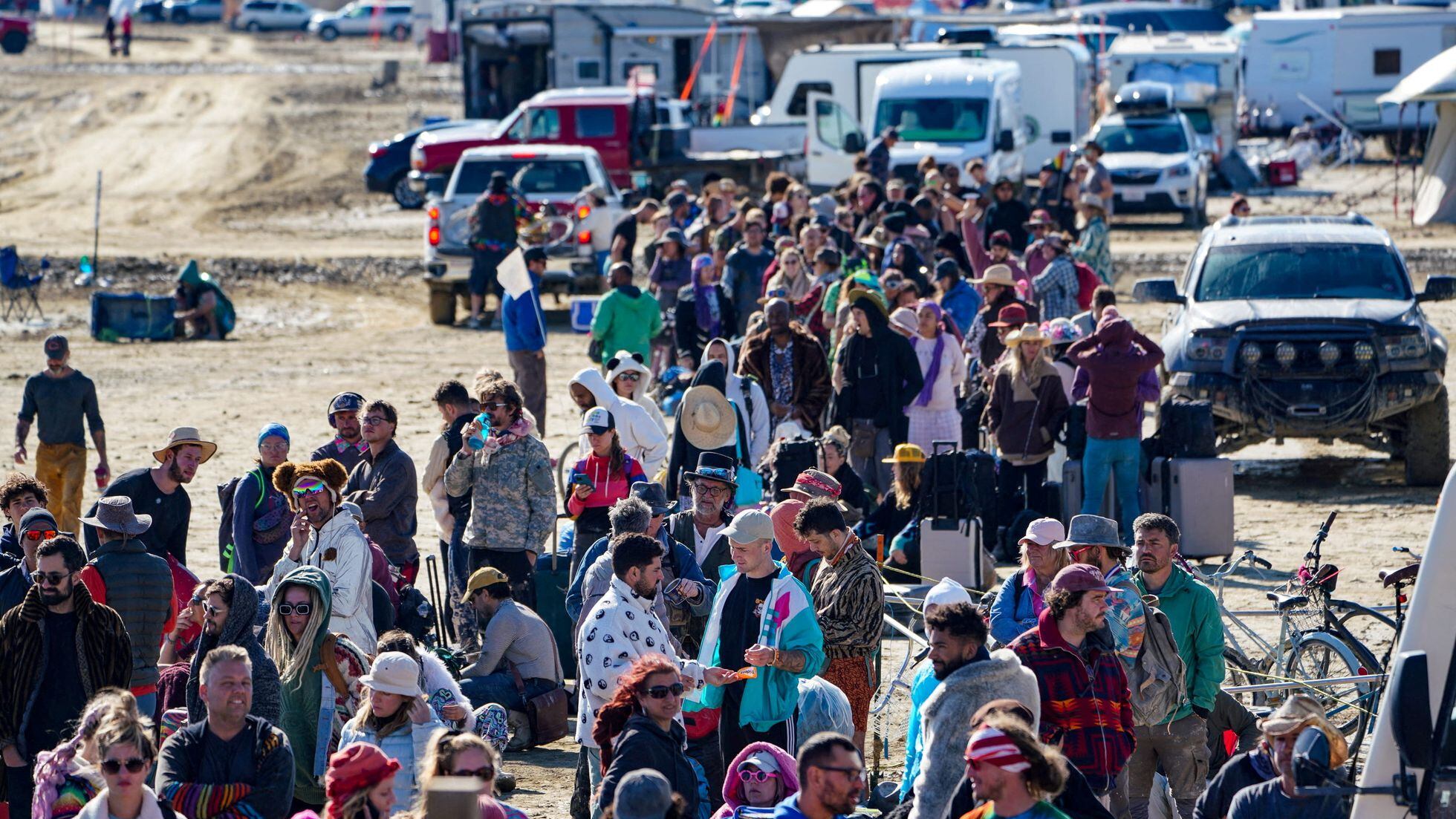 Wait times to exit Burning Man drop after flooding left tens of thousands  stranded in Nevada desert