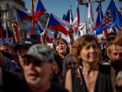A protest against the Czech Government called by a movement that rejects aid to Ukraine, Saturday September 16.