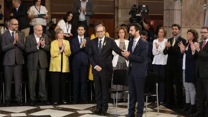 Premier Quim Torra (c) with his new Catalan regional government.