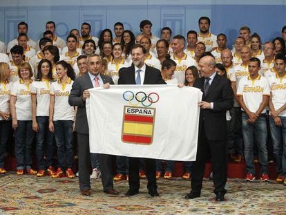 Mariano Rajoy with the Spanish Olympic squad this summer.