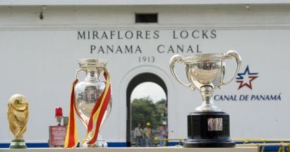 Spain paraded its trophies on the visit to Panama.