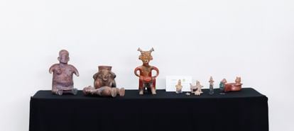 The 12 archaeological pieces returned to Mexico.