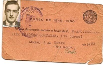 Pradera's 1952 student card.