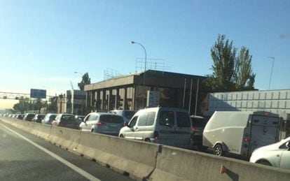 Cars on Madrid’s A-6 freeway on Thursday morning.