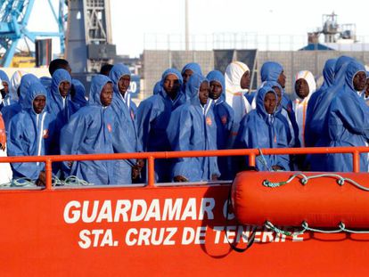 Survivors reach Almería.