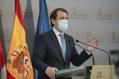 Castilla y León premier Alfonso Fernández Mañueco at a press conference to announce the measures on Tuesday.