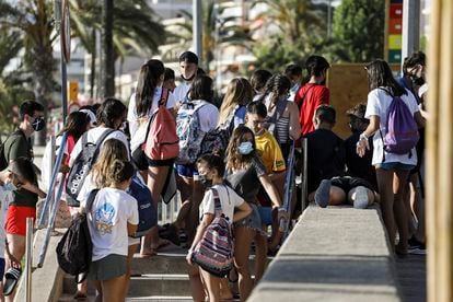 Groups of students in El Arenal beach in Mallorca. 